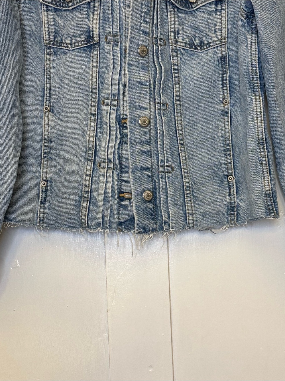 Old Navy Trucker Medium Wash Blue Denim Jacket - Women's Jean Jacket Sz S EUC - Picture 6 of 16